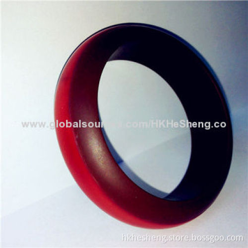 2014 Qualified Charming Food-grade Silicone Bracelets, Non-toxic and BPA-free